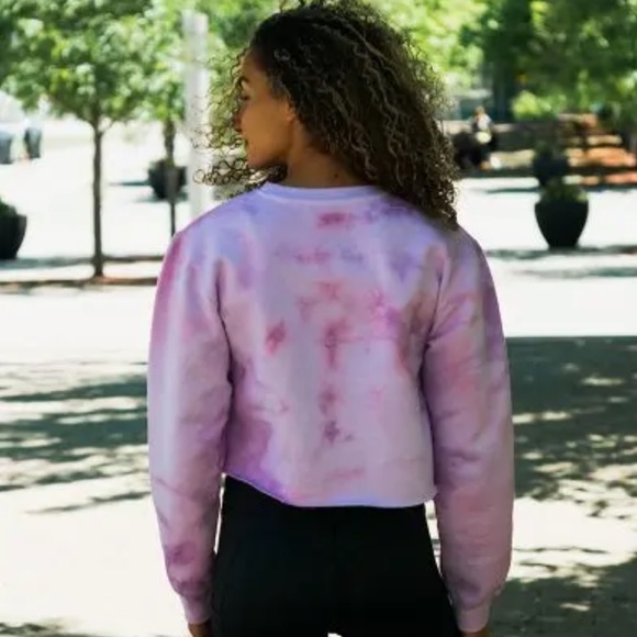 Cropped Sweater - Picture 3 of 4